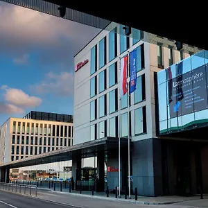 Hilton Garden Airport Отель Краков
